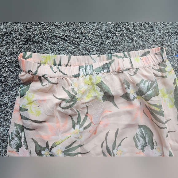 H&M Divided Floral Midi Skirt – Tropical Print, Size Large - Picture 4 of 11